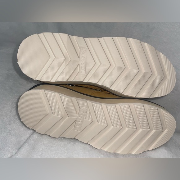 Sorel Hi-Line platform Combat Boots (women) - Picture 10 of 14